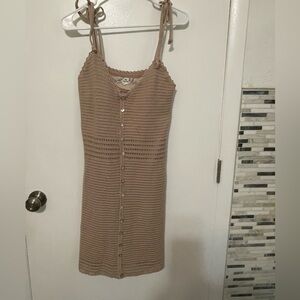 Pink Republic Women’s M beige Crocheted fully lined button accents Shirt dress